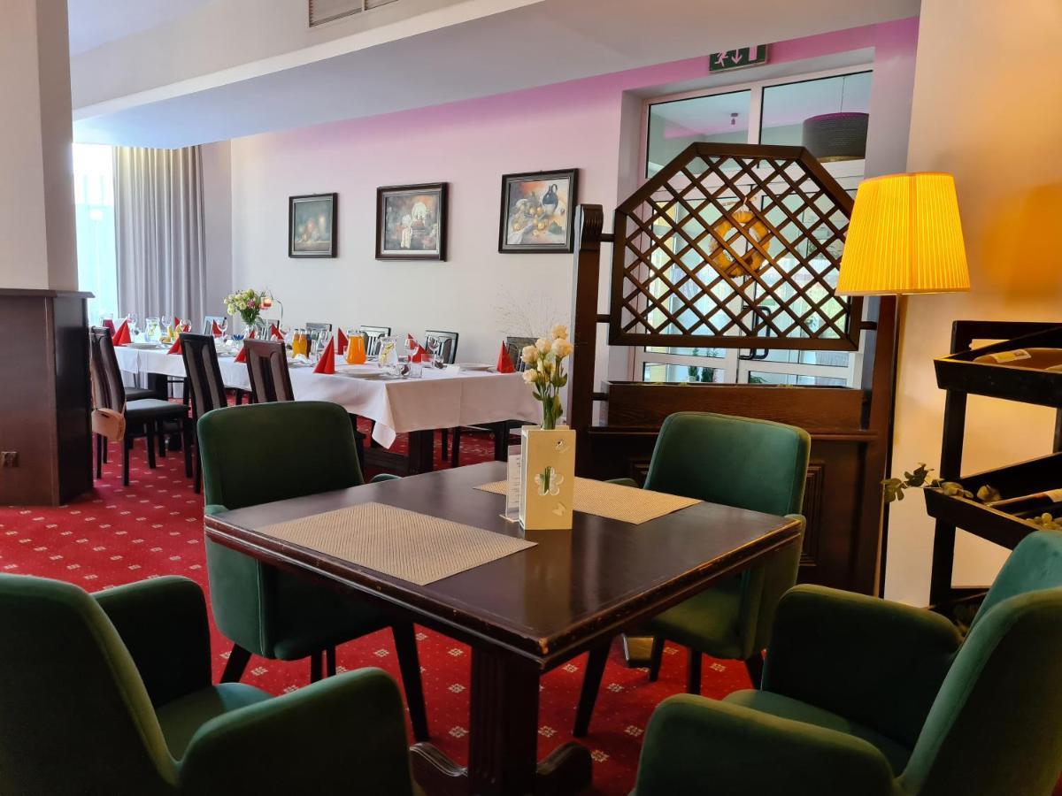 Hotel Mikulski Hlivice Exteriér fotografie