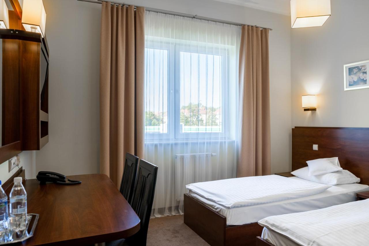 Hotel Mikulski Hlivice Exteriér fotografie